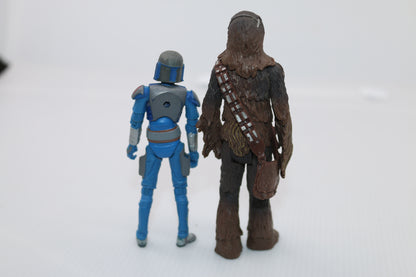 Star Wars 2004 Chewbacca Figure + Clone Wars Mandalorian Warrior toy Figure