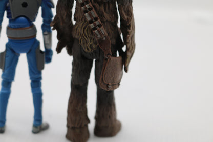 Star Wars 2004 Chewbacca Figure + Clone Wars Mandalorian Warrior toy Figure