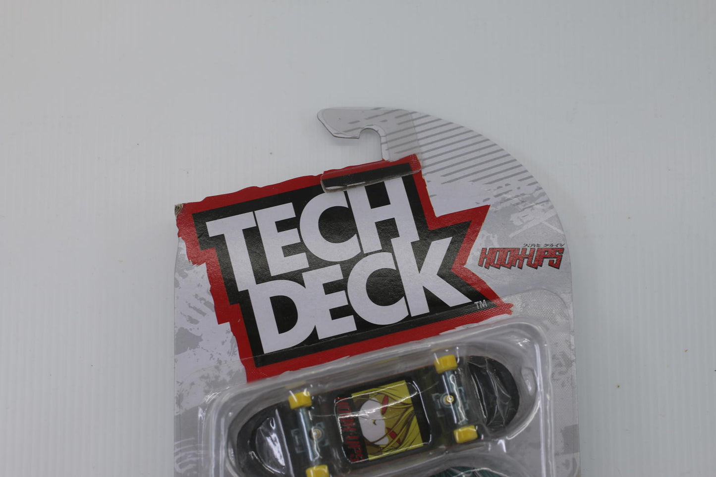 New Tech Deck 4 Pack Hook-Ups Skateboards Fingerboards Anime Girl Robot