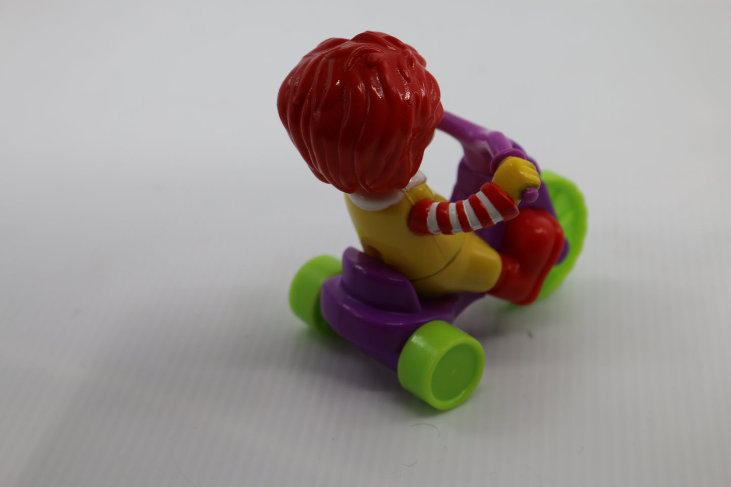 MCDONALD’S RONALD MCDONALD RIDING BICYCLE (2008) TOY (PRE-OWNED) #3