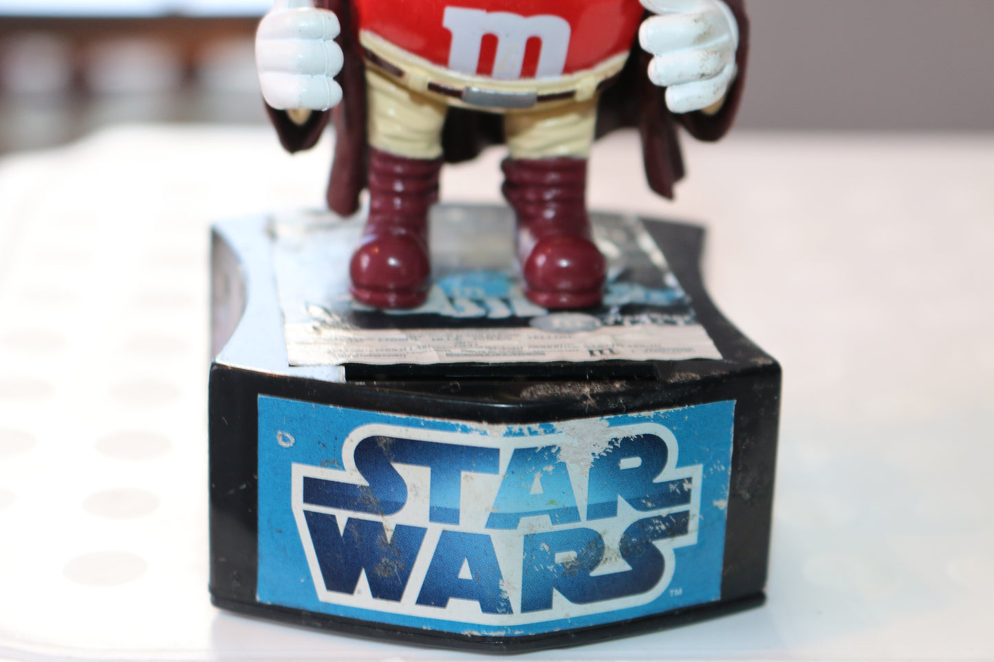 Star Wars Jedi OBI WAN KENOBI M&M Candy Bank Small Collectible Figurine