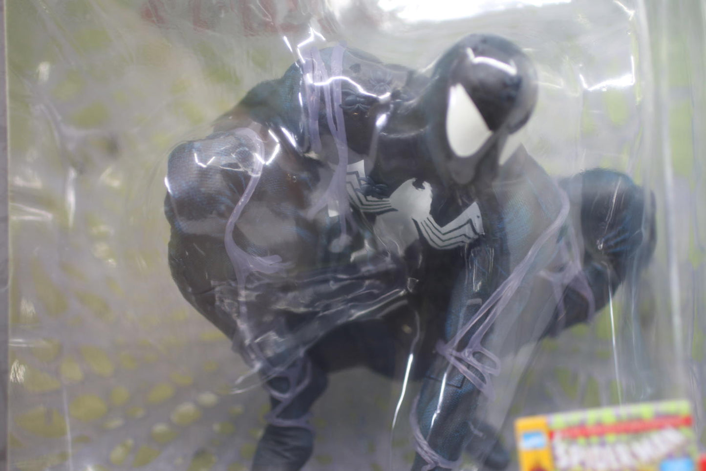 McFarlane Toys Spider-Man Black Suit Gold Label – Autograph EB Games Exclusive