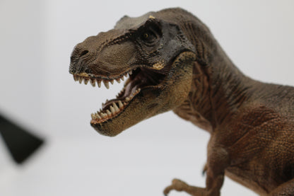 Tyrannosaurus Rex Dinosaur Figure Toy Papo 2005 T-Rex with Moving Jaw PVC Figure