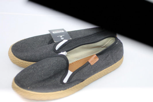 BB Collection Women’s Slip-On Espadrille Shoes Size 9 Black Canvas New With Tags