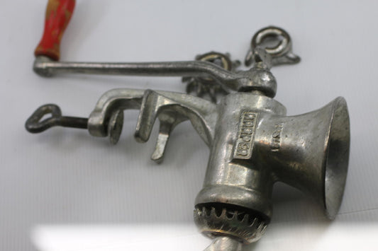 Vintage Harper “Beatrice” Manual Meat Grinder No. 381 England Metal Clamp Style