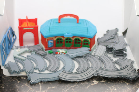 Thomas & Friends TrackMaster Train Track Set with Engine Shed