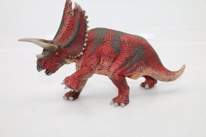 Schleich Triceratops Red Prehistoric Dinosaur Model Toy Figure 2013 D-73527