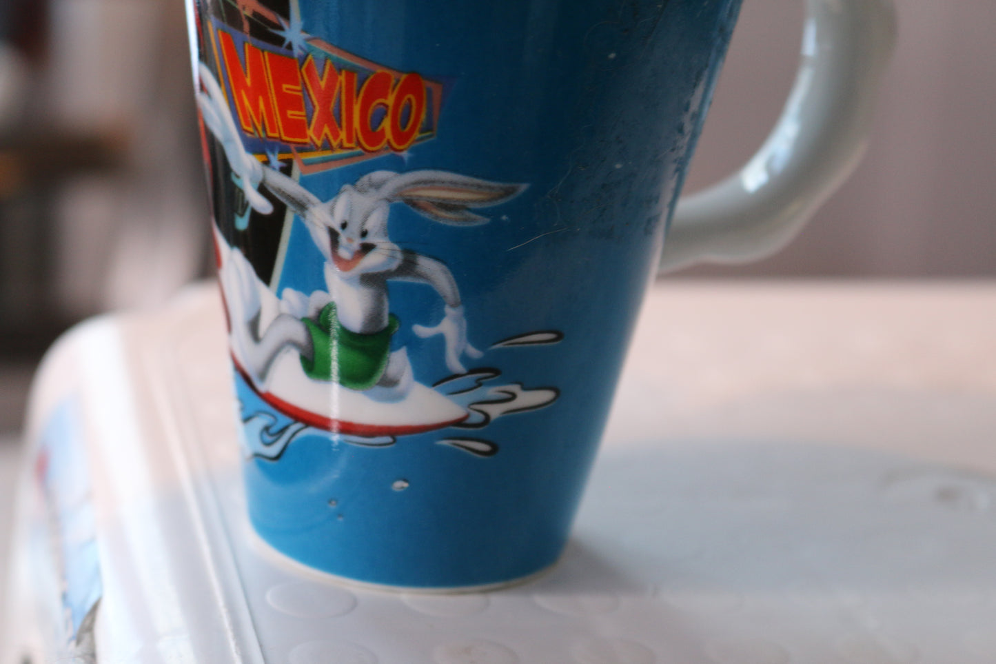 ceramic mug looney tunes mexico Surf travel folgado 2011 (s11) Bugs Bunny