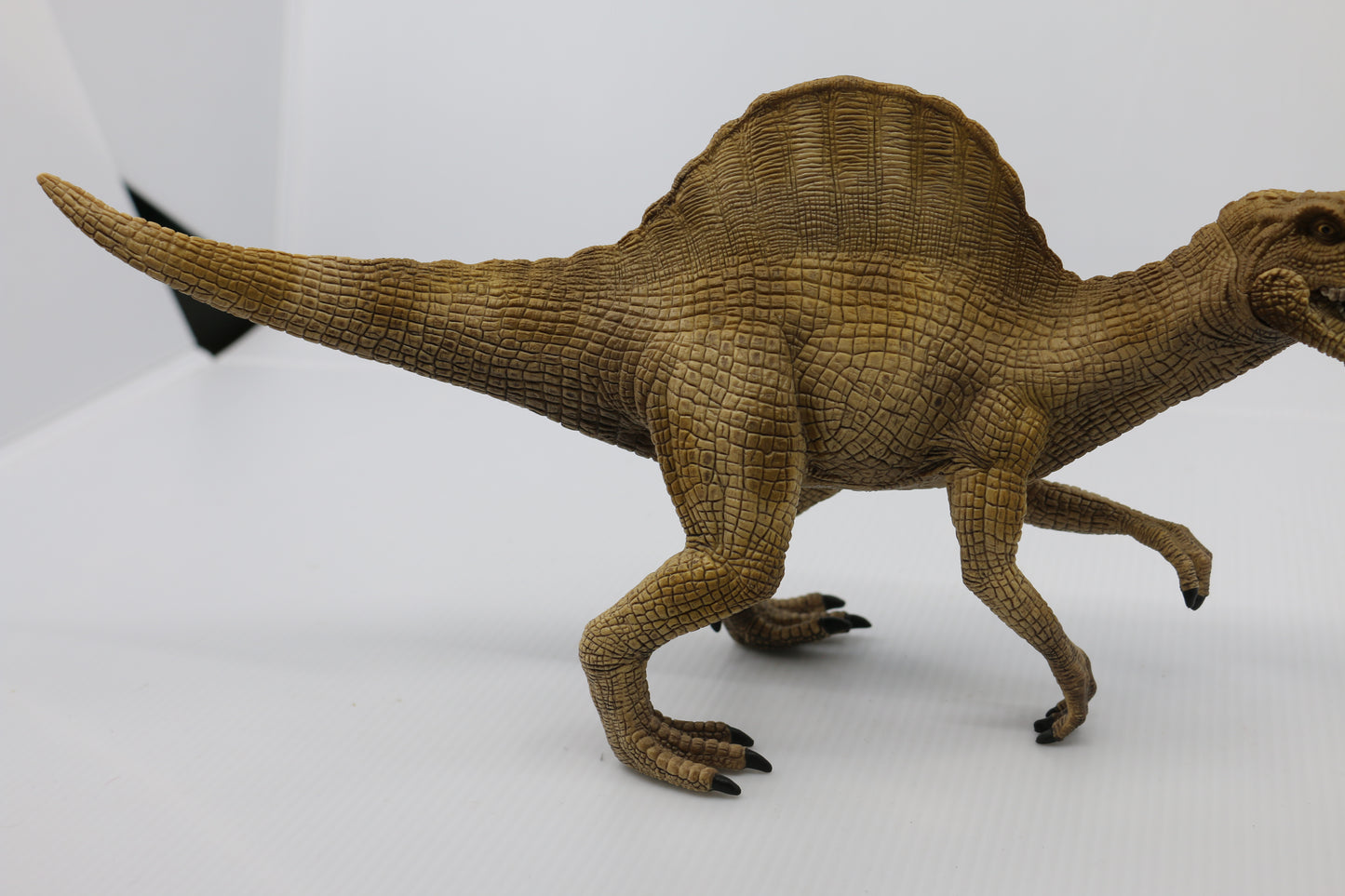 Schleich's gorgeous tan on tan Spinosaurus dinosaur model D-73527