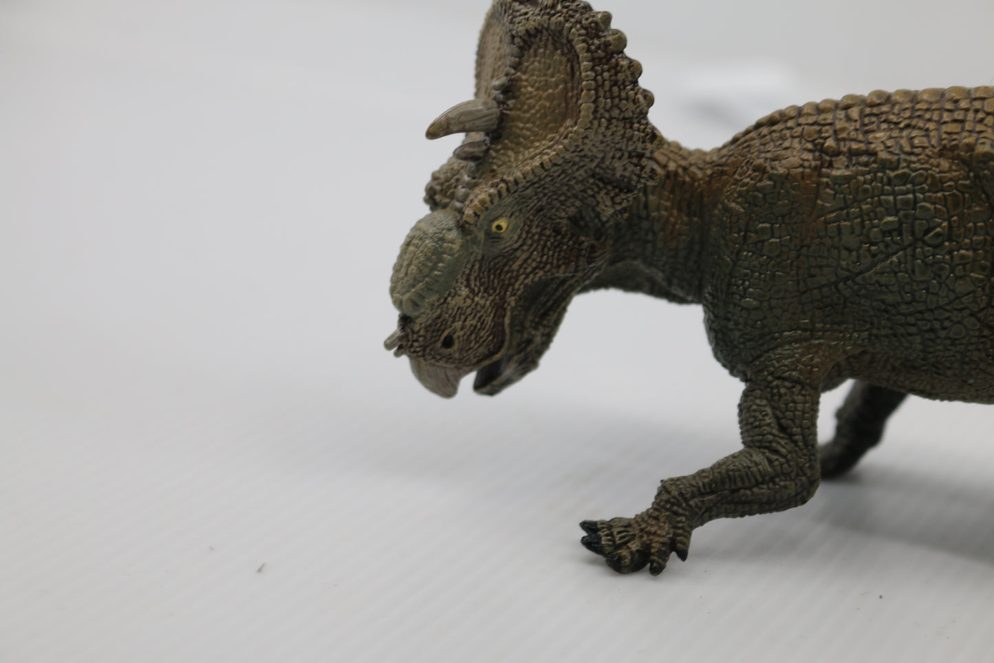 Rare Retired 2009 Papo Pachyrhinosaurus Dinosaur Figure Model Replica Dino Toy