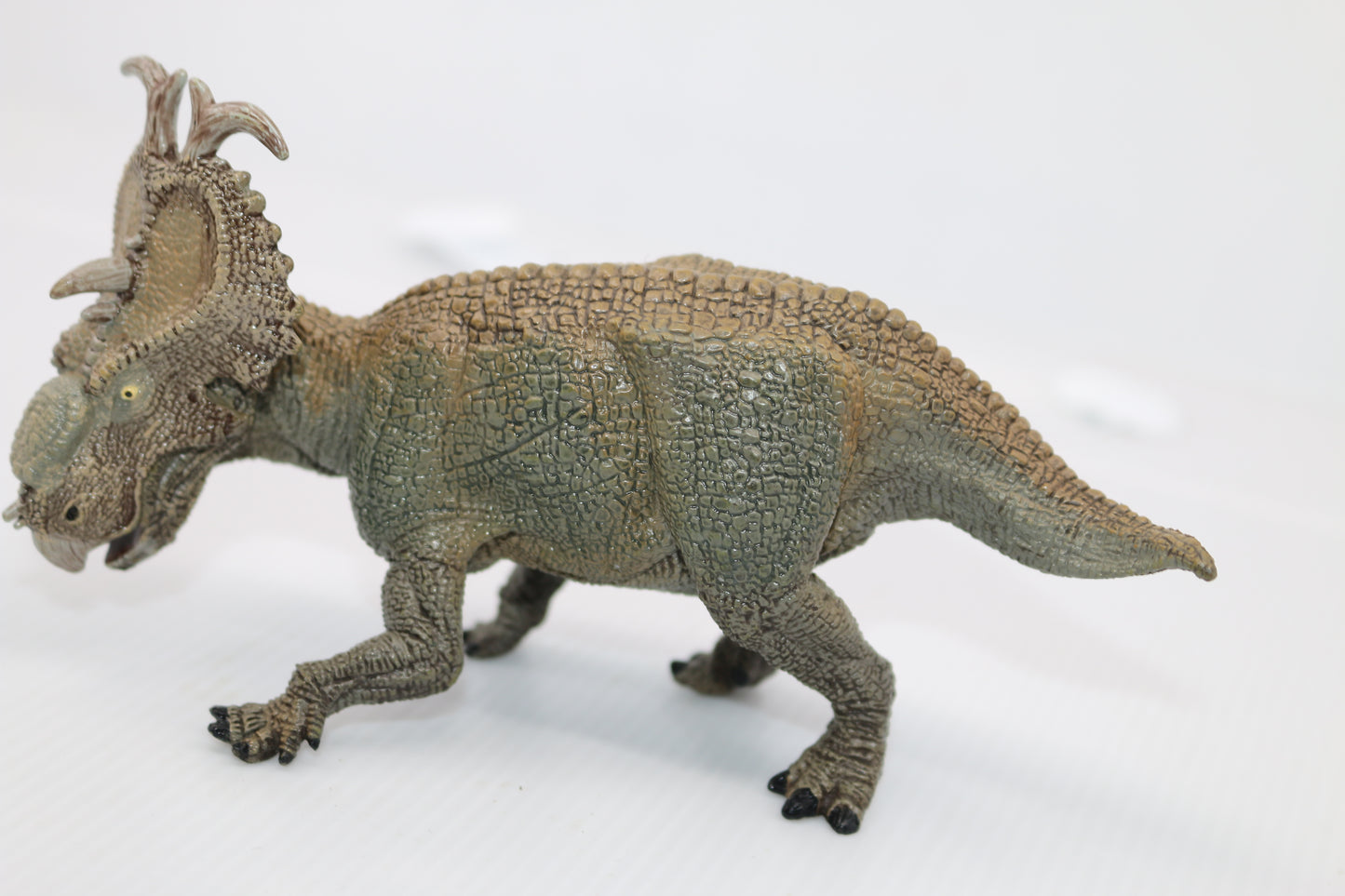 Rare Retired 2009 Papo Pachyrhinosaurus Dinosaur Figure Model Replica Dino Toy