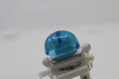 Galaxy Robot Plastic Wind Up Walker Toy Figure Ja Ru Blue White 2-1/4"
