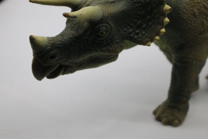 Triceratops JP08 W/ Dino Damage Wound Jurassic Park 1993 Kenner Action Figure