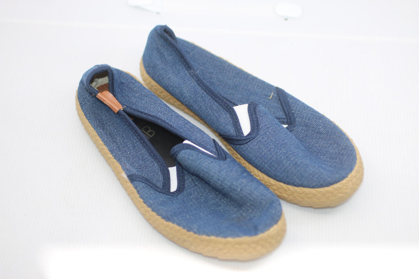 BB Collection Women’s Denim Slip-On Espadrilles Size 6 Flats