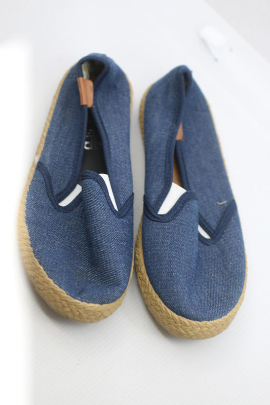 BB Collection Women’s Denim Slip-On Espadrilles Size 6 Flats