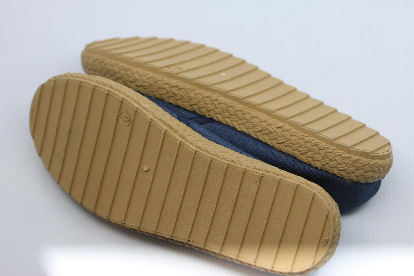 BB Collection Women’s Denim Slip-On Espadrilles Size 6 Flats