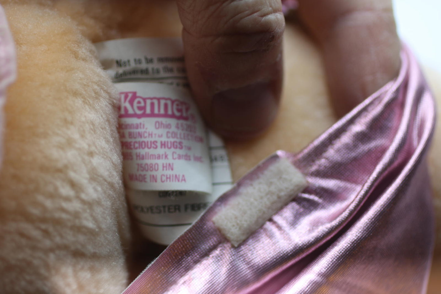Vintage 1985 Kenner Hugga Bunch Precious Hugs Plush Doll w/ Baby Pink Hallmark