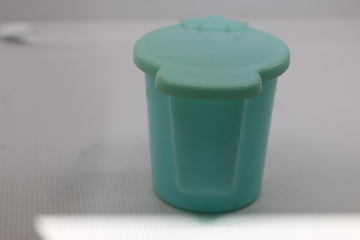 Vintage Pale Blue Tupperware Creamer / Milk Pitcher w/ Flip Lid 131-3, 625-5