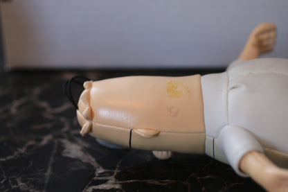 Good Stuff Corp. Dilbert Plush Leather Doll 8” Can Hang W/ Window Stick On w/ tag