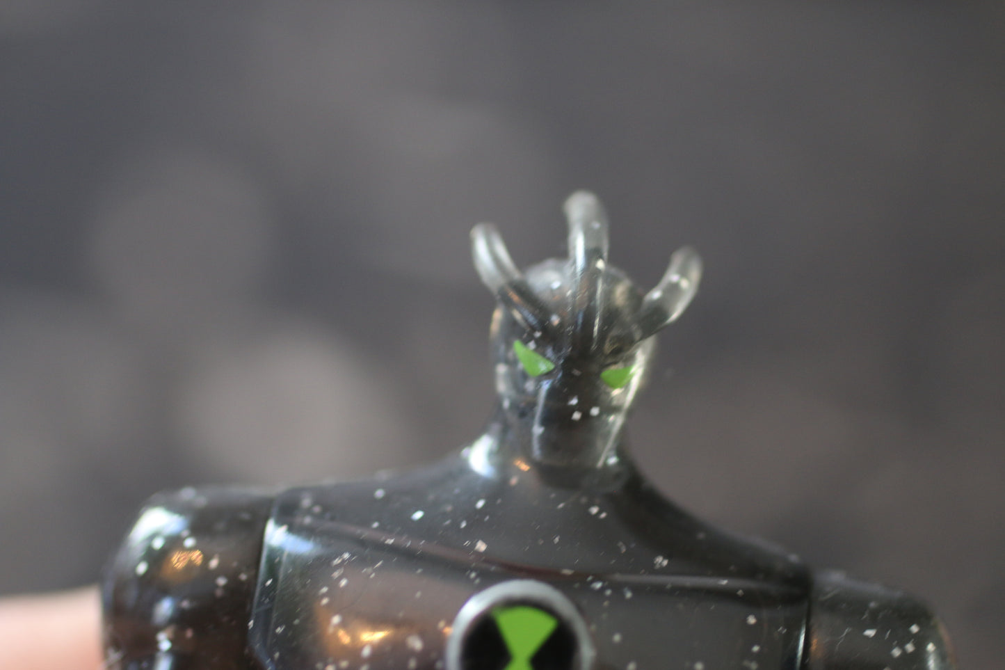 2009 Bandai Ben 10 Alien X 3 3/4” Action Figure Black Force RARE With Two Cards