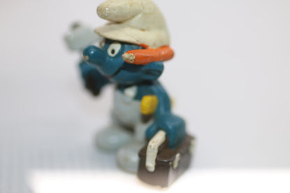 Smurfs Handy Smurf Hammer Toolbox Vtg Figure Schleich Peyo PVC Figure 1983 Fixer