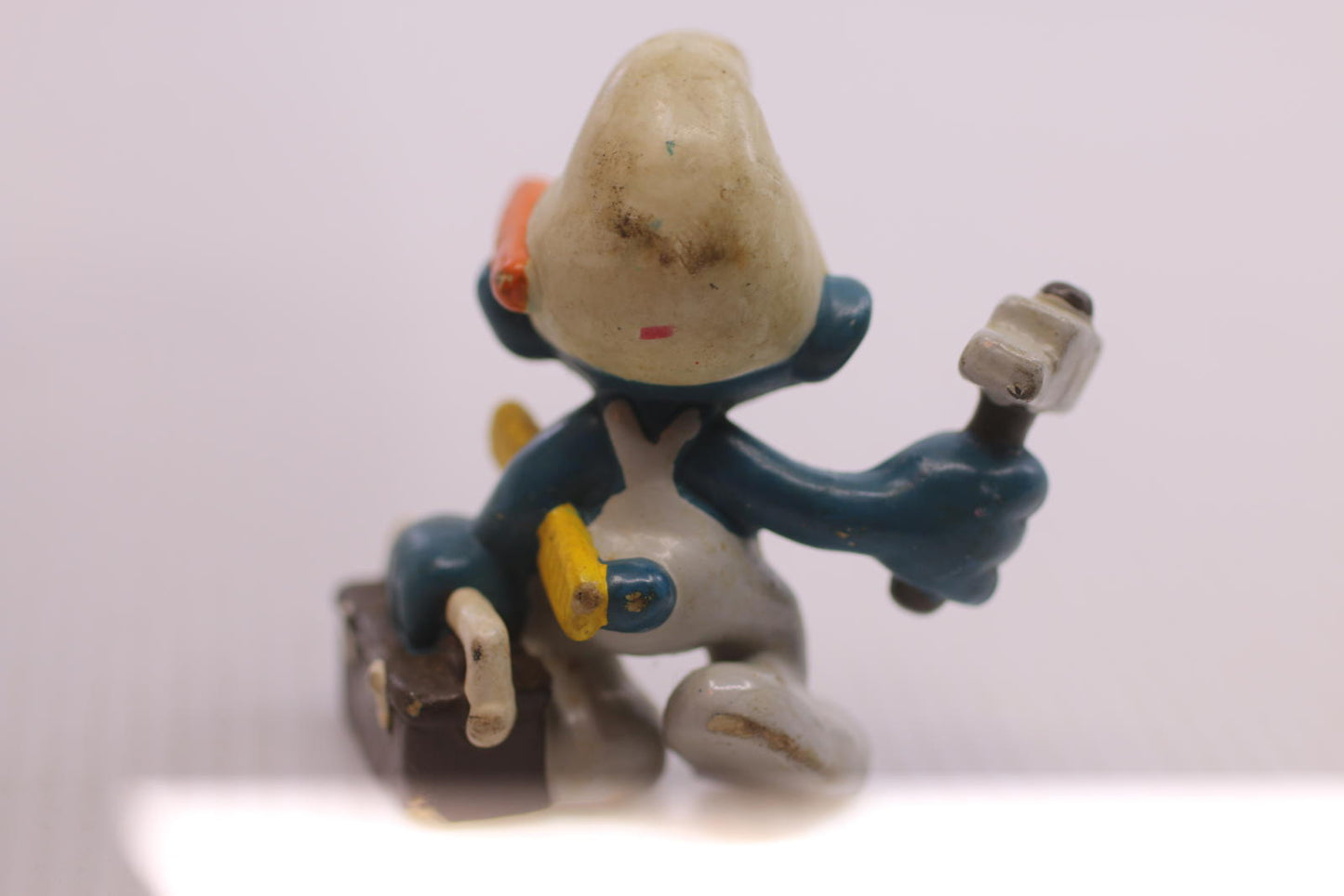 Smurfs Handy Smurf Hammer Toolbox Vtg Figure Schleich Peyo PVC Figure 1983 Fixer