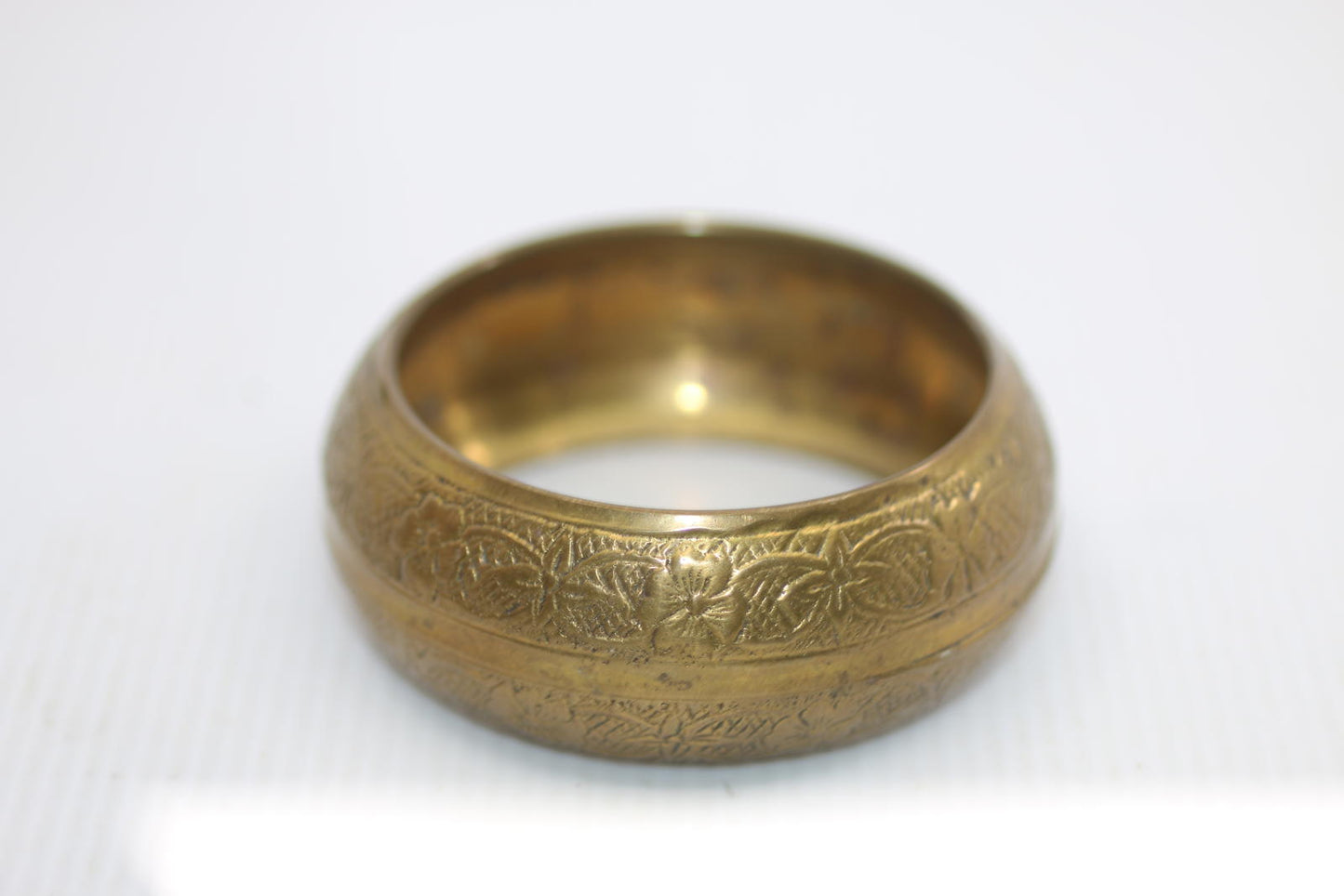 Vintage Gold tone Floral Engraved Bangle Bracelet Jewelery