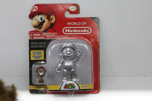 Super Mario Bros. Metal Mario with Trophy Jakks Nintendo 4" Action Figure RARE