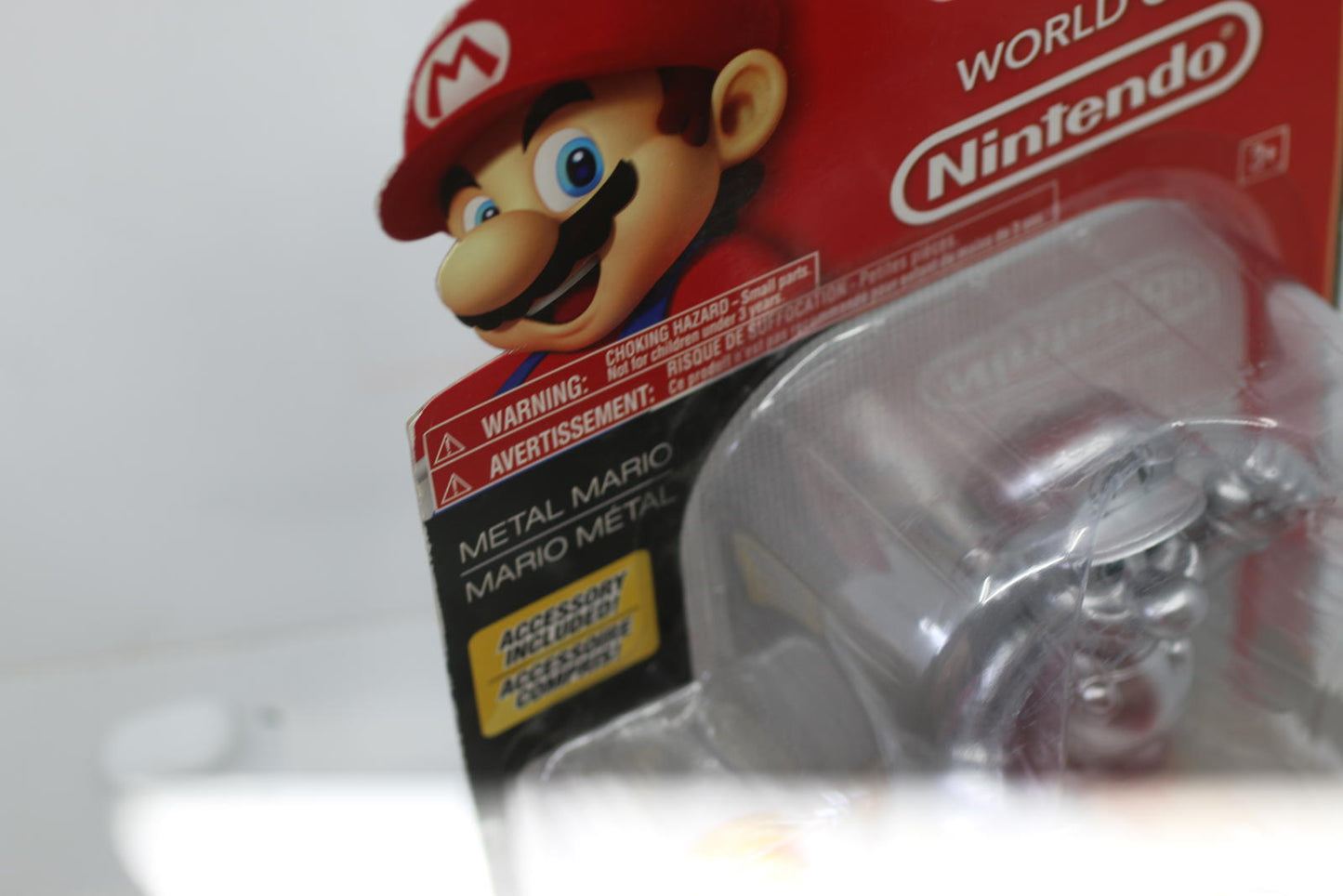 Super Mario Bros. Metal Mario with Trophy Jakks Nintendo 4" Action Figure RARE