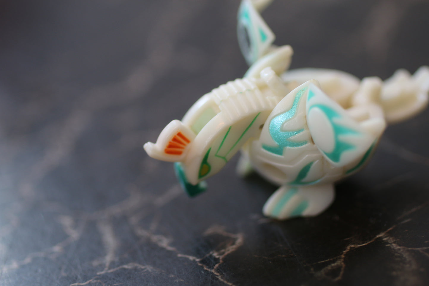 Bakugan Battle Brawlers B1 Jump Skyress White Pearl Green Ventus 540G VintageBakugan Battle Brawlers B1 Jump Skyress White Pearl Green Ventus 540G Vintage