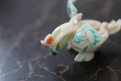Bakugan Battle Brawlers B1 Jump Skyress White Pearl Green Ventus 540G VintageBakugan Battle Brawlers B1 Jump Skyress White Pearl Green Ventus 540G Vintage