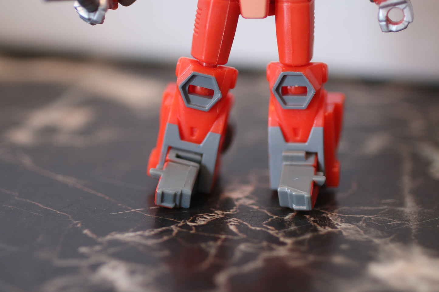 Transformers Wheelie Autobot Cybertron Hasbro Legend Action Figure Toys 3.2"