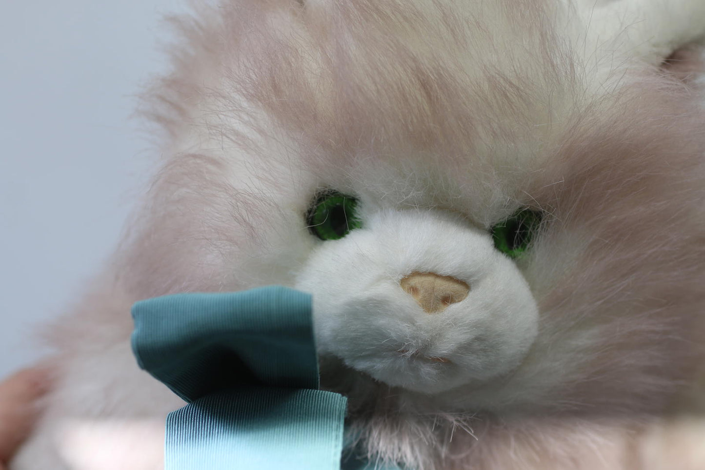 Vintage RUSS Berrie Plush Cat 6909 Pink White Long Fur Green Eyes