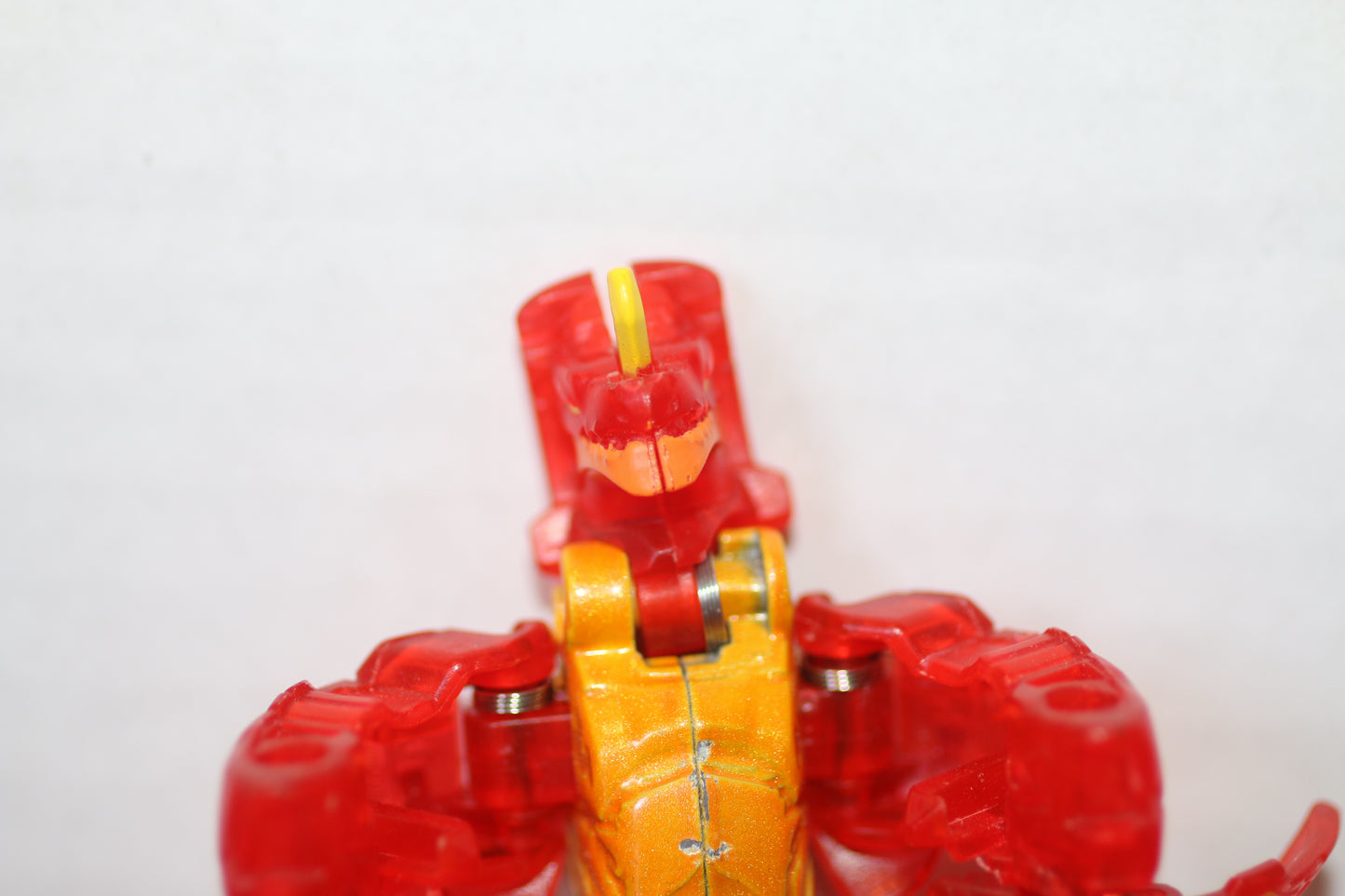 Bakugan Evolutions 2022 Platinum Series Die-cast Pyrus Neo Dragonoid