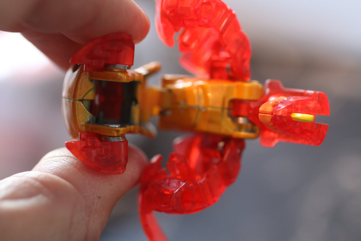 Bakugan Evolutions 2022 Platinum Series Die-cast Pyrus Neo Dragonoid