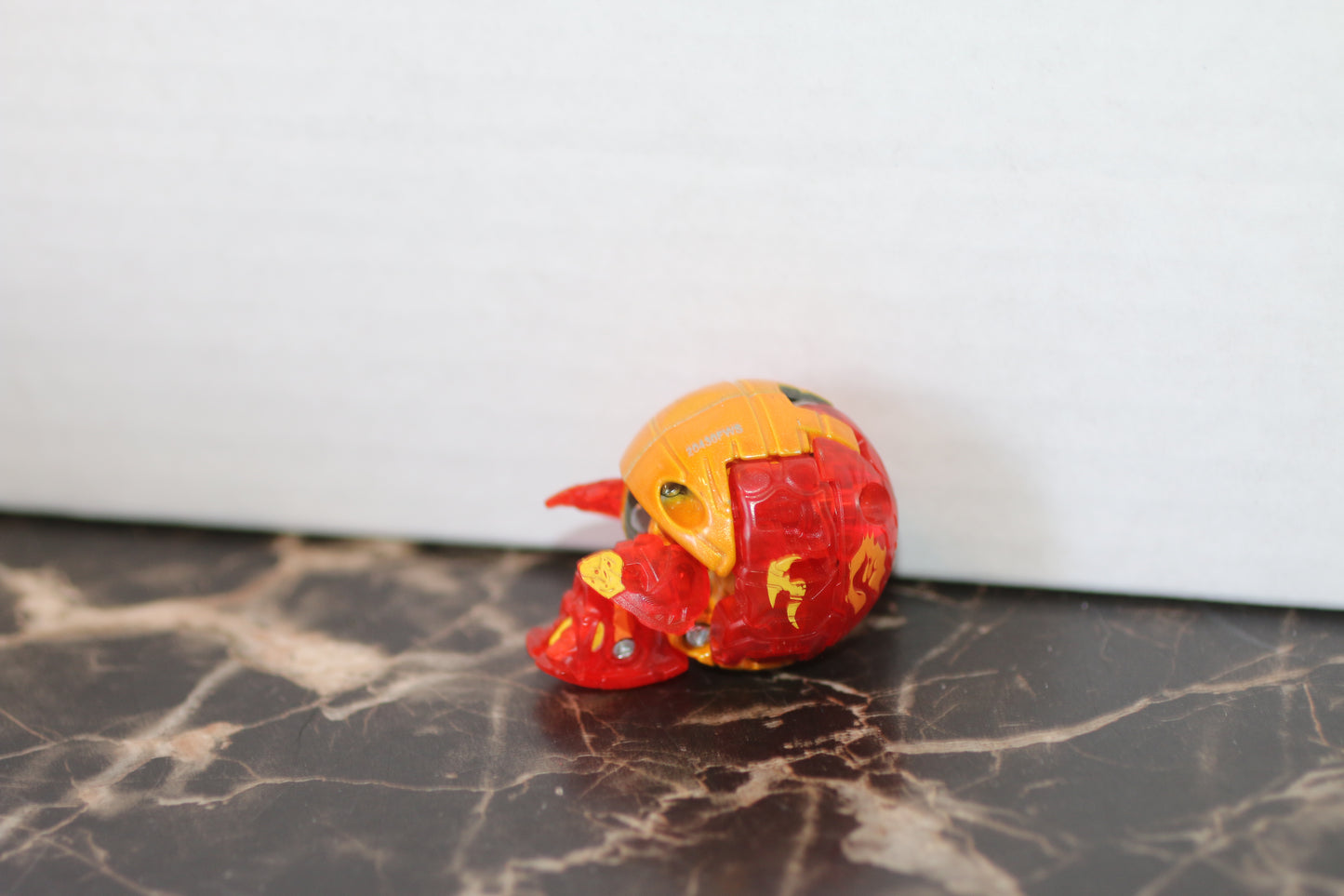 Bakugan Evolutions 2022 Platinum Series Die-cast Pyrus Neo Dragonoid