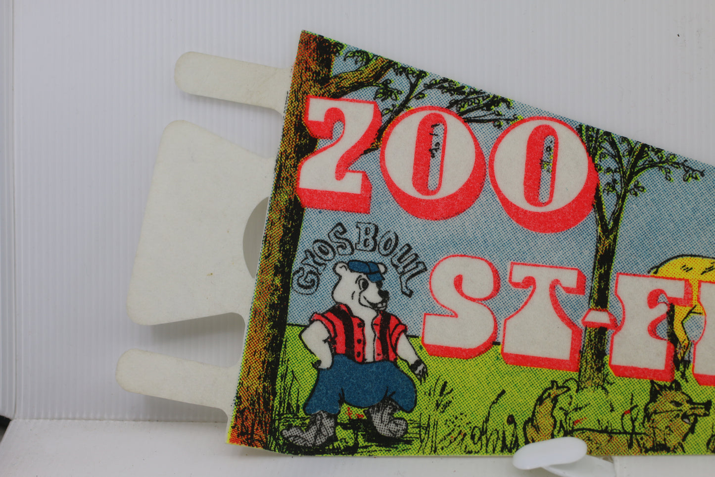 Gros Boul ZOO St- Felicien 1990s Original Full Size Pennant rare Style QC