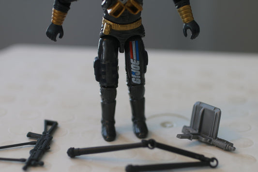 Snake Eyes V12 BJ’s Exclusive GI JOE 2002 100% Complete RARE Mint