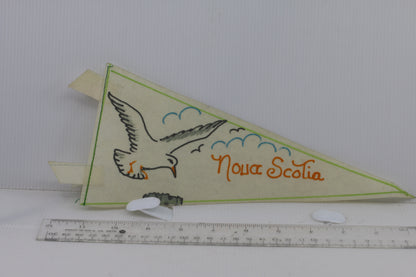 VINTAGE Nova Scotia small SOUVENIR FELT PENNANT FLAG