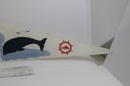 VINTAGE ILSE-AUX-COUDRES SOUVENIR FELT PENNANT FLAG