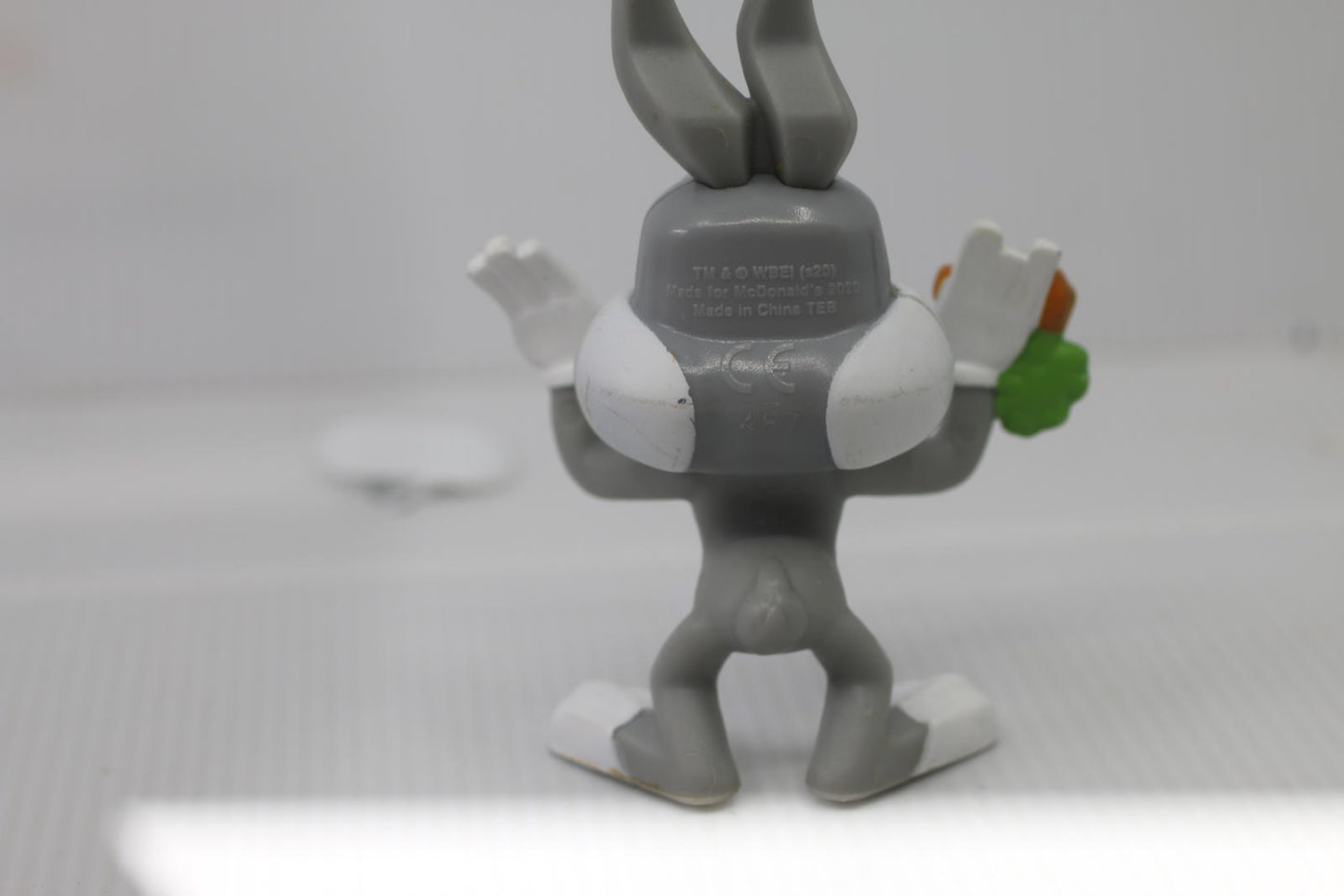 McDonalds LOONEY TUNES - Bug Bunny 2020  HAPPY MEAL ACTION FIGURE TOY