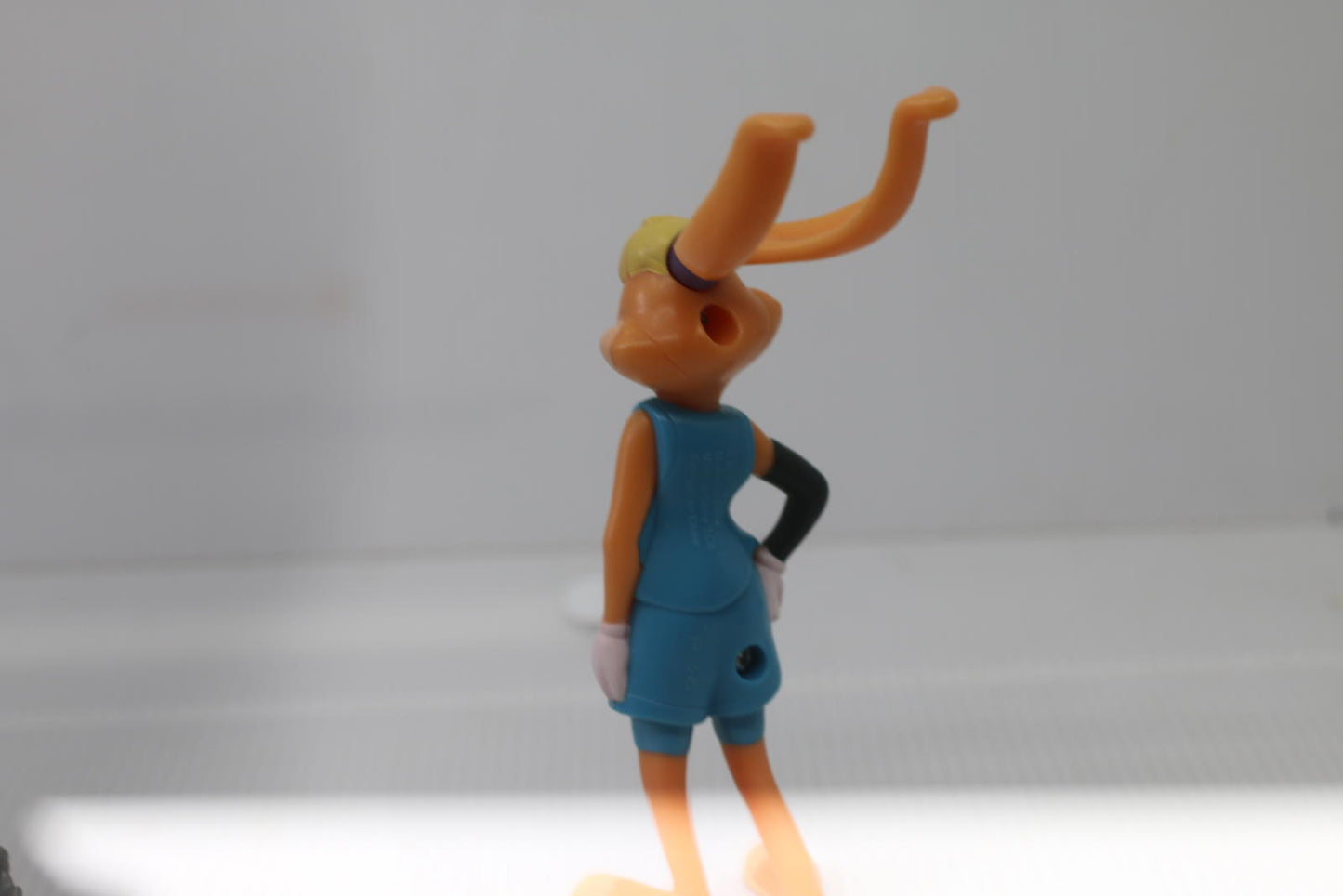 WARNER Bros 2020 McDONALD's LOONEY TUNES SPACE JAM LOLA BUNNY 4'' PLASTIC FIGURE