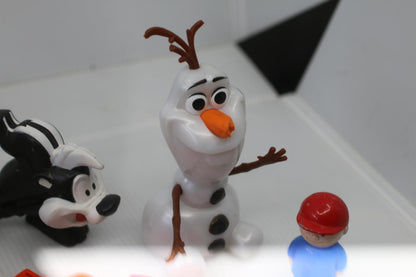 Vintage Mixed Toy HUGE Lot Disney Frozen Olaf Elsa Looney Tunes + More FIGURES