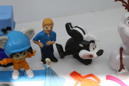 Vintage Mixed Toy HUGE Lot Disney Frozen Olaf Elsa Looney Tunes + More FIGURES