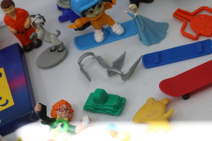 Vintage Mixed Toy HUGE Lot Disney Frozen Olaf Elsa Looney Tunes + More FIGURES