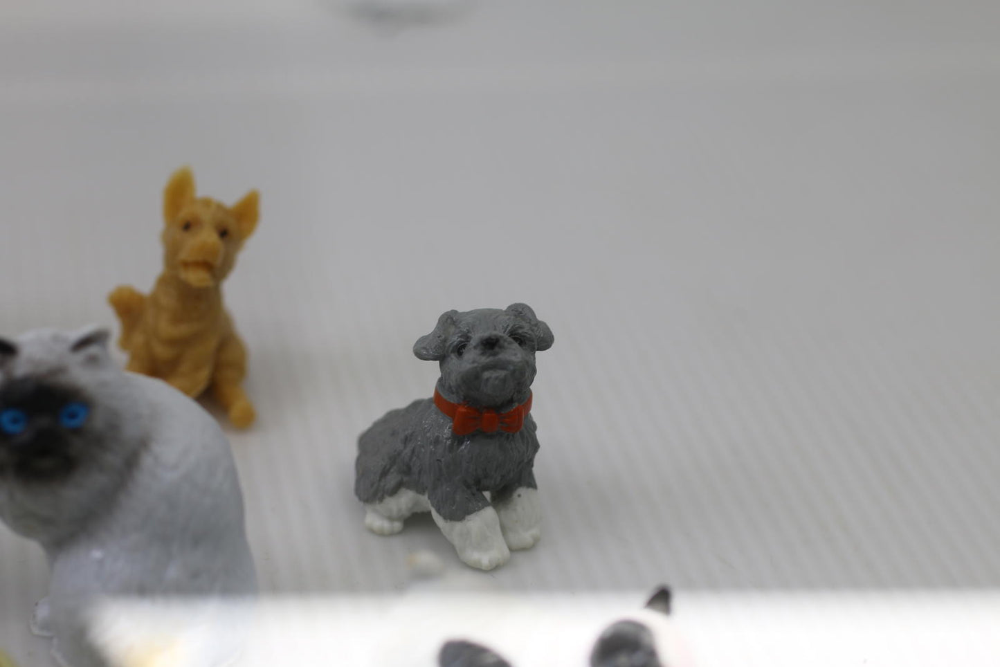 Miniature Dog Cat Figurine Lot Pet Playset Accessories Food Bowls set toys