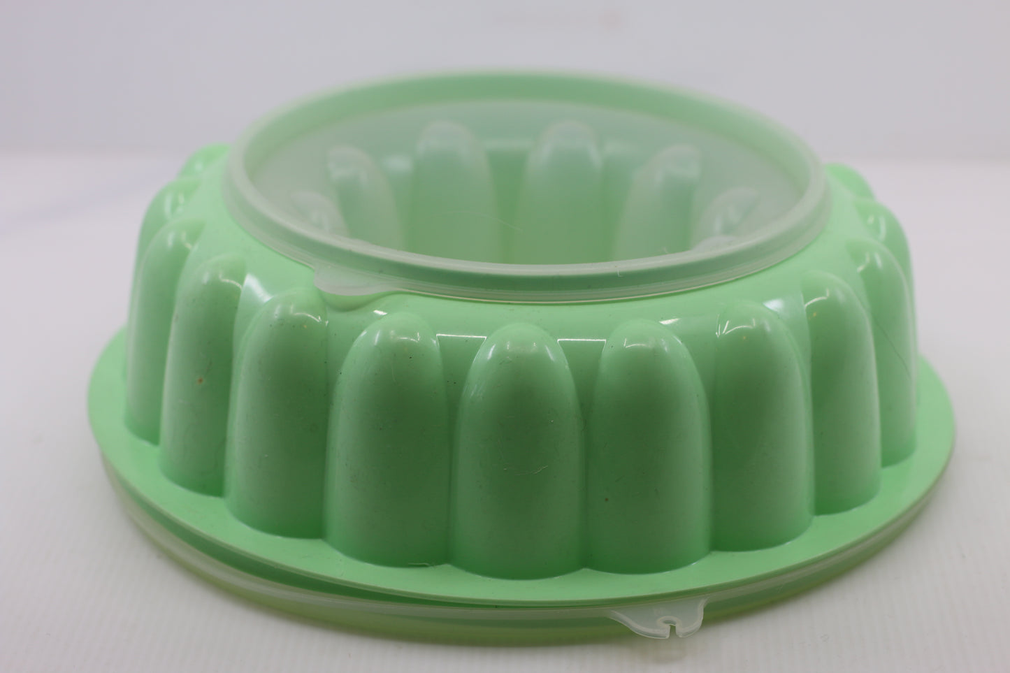 Tupperware Vintage Jel-N-Serve Jello Mold – 3-Piece Set – Mint Green