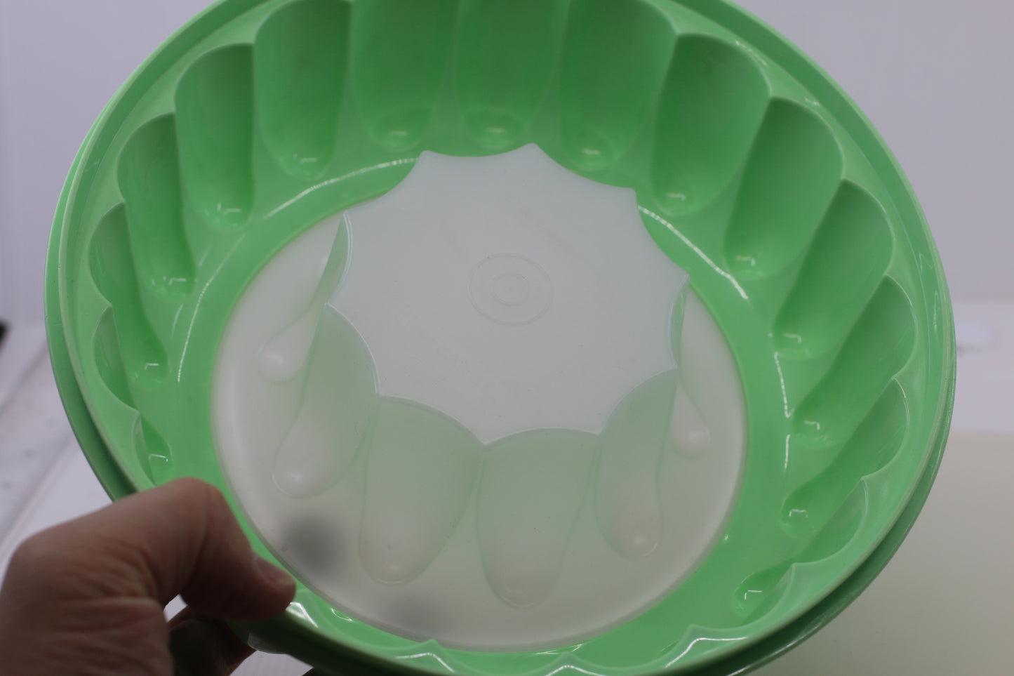 Tupperware Vintage Jel-N-Serve Jello Mold – 3-Piece Set – Mint Green