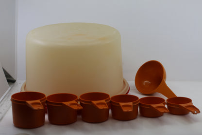 Vintage Tupperware Kitchen Lot – Measuring Cups Set & Cake Saver As Is