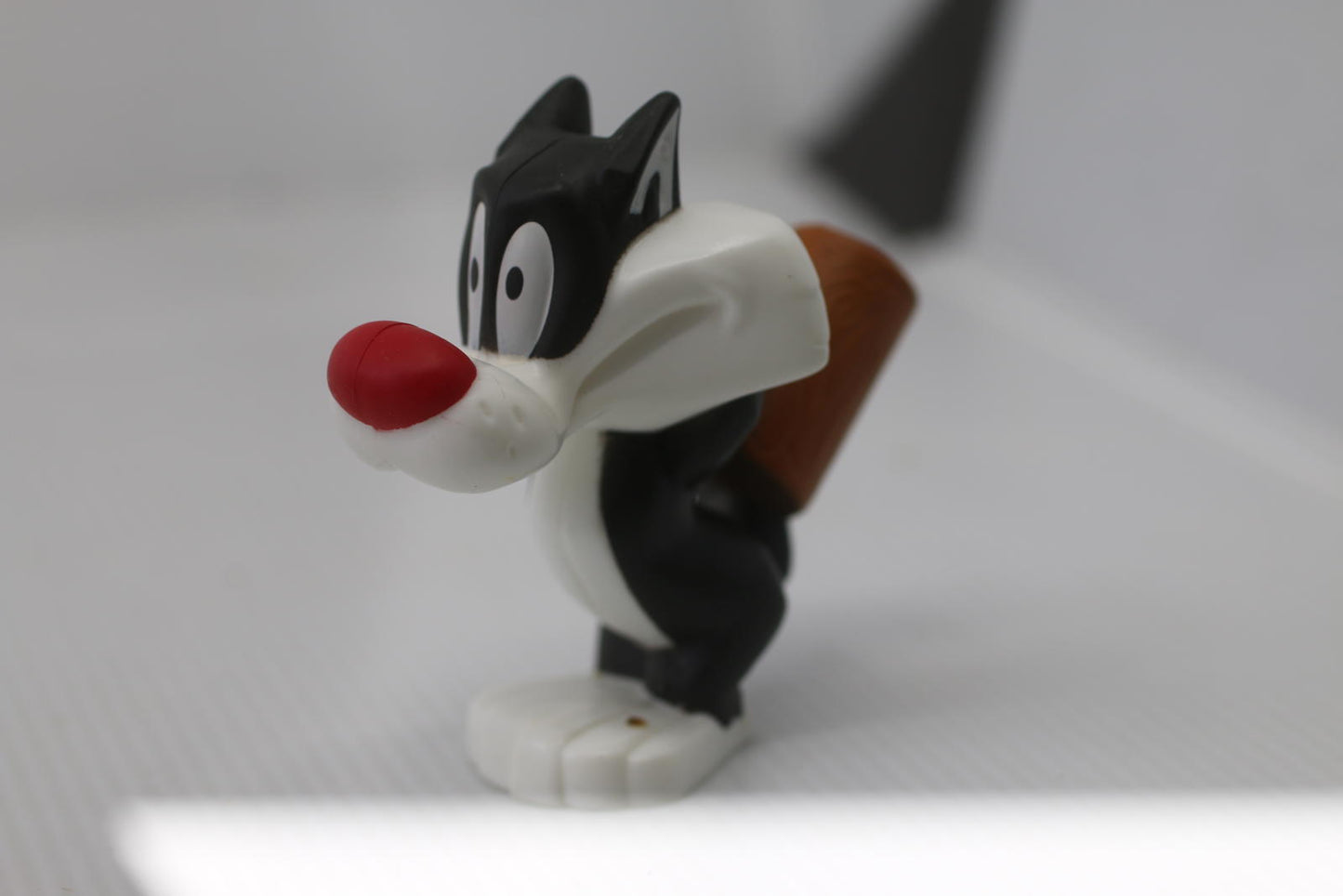 McDonald's Looney Tunes Sylvester the Cat Sledgehammer Toy Figure